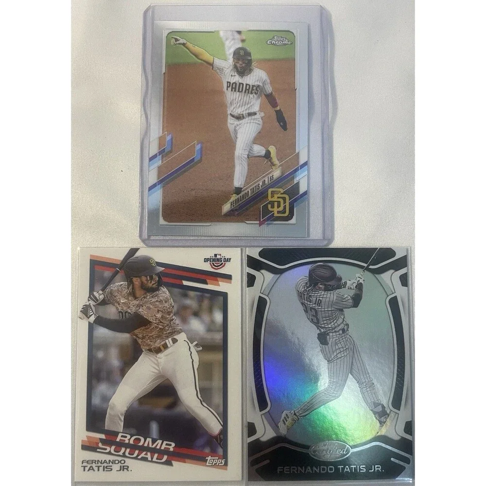 A lot of 3 Fernando Tatis Jr